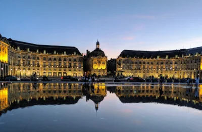DE LA BOURSE